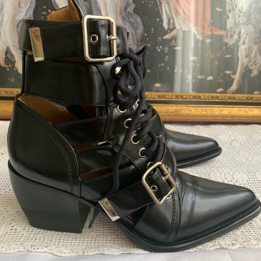 Chloe Rylee Black Lace Up Boots with Chunky Heel